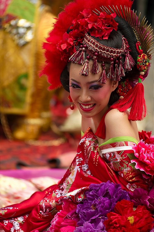 Chińskie suknie ślubne - Zdjęcie 14 z 31